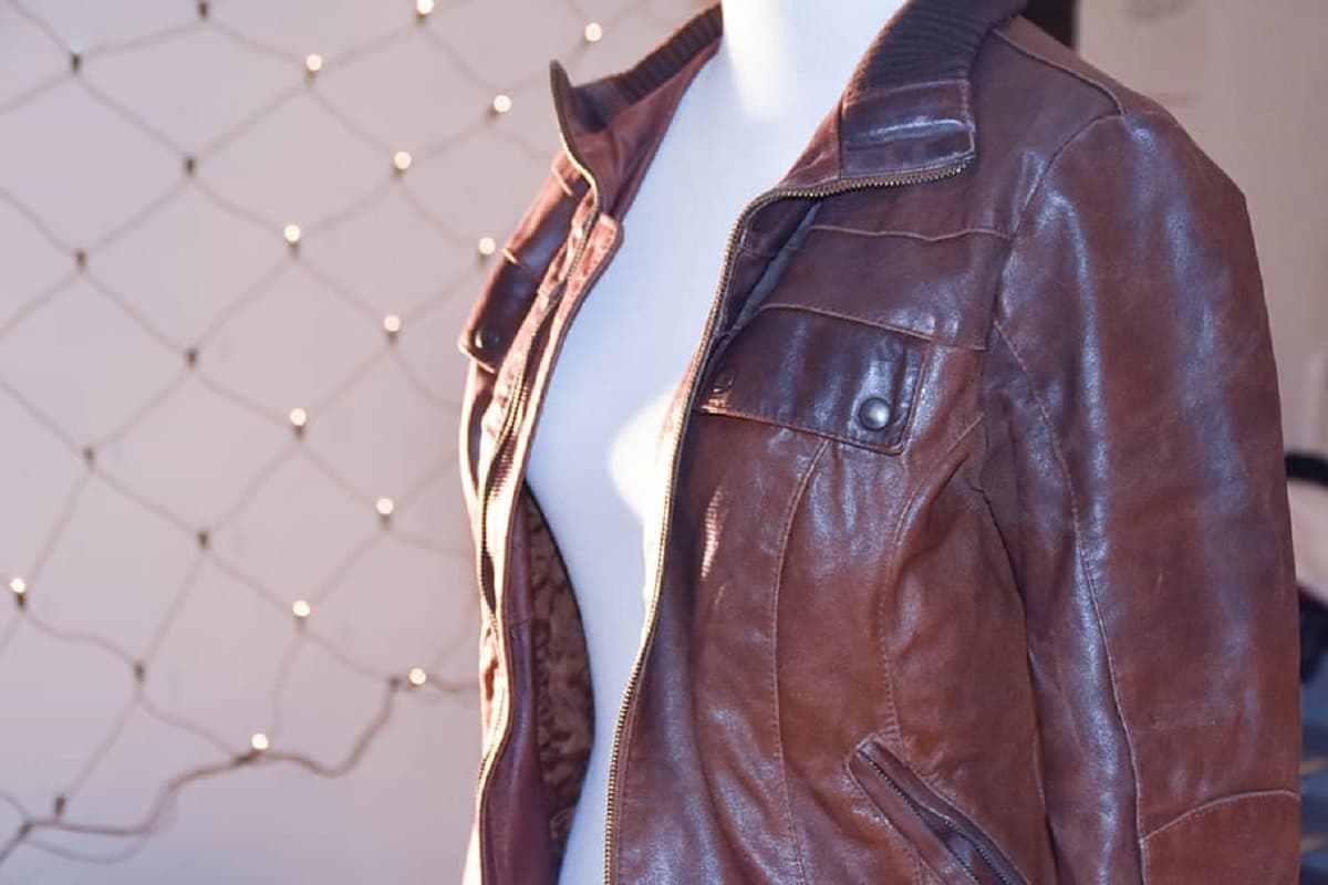  Cowhide Leather Jacket Price 
